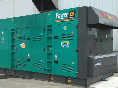 闻喜升级发电机组的过程中需要注意哪些安全事项？